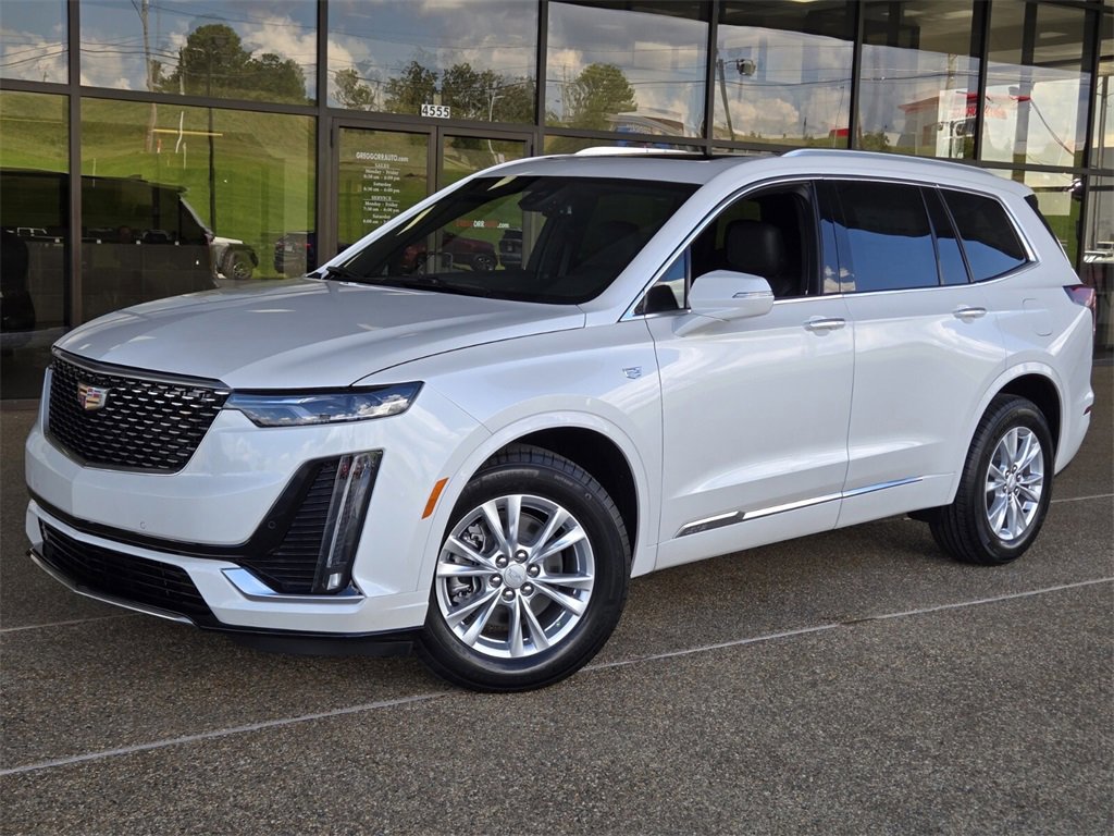 New 2025 Cadillac XT6 Luxury image 1