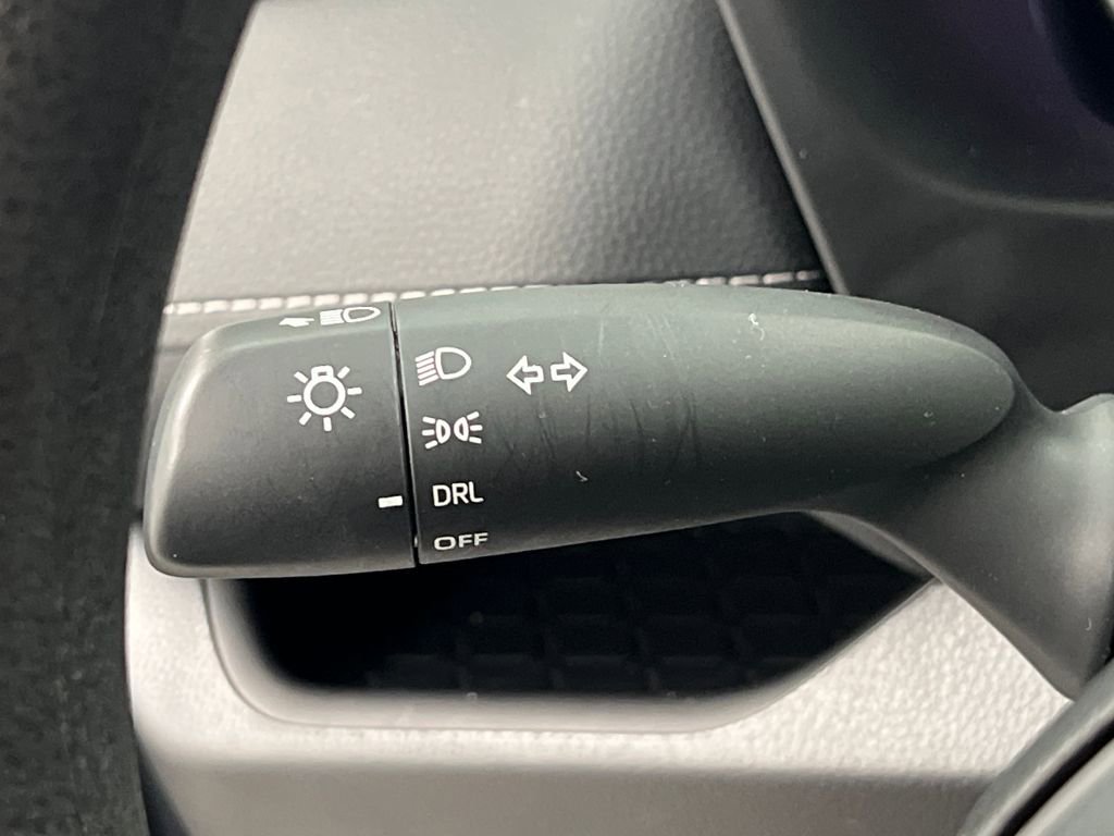 Used 2025 Toyota RAV4 LE image 41