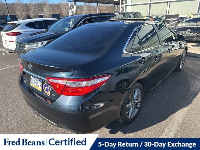 Used 2016 Toyota Camry SE w/ Moonroof Package image 11