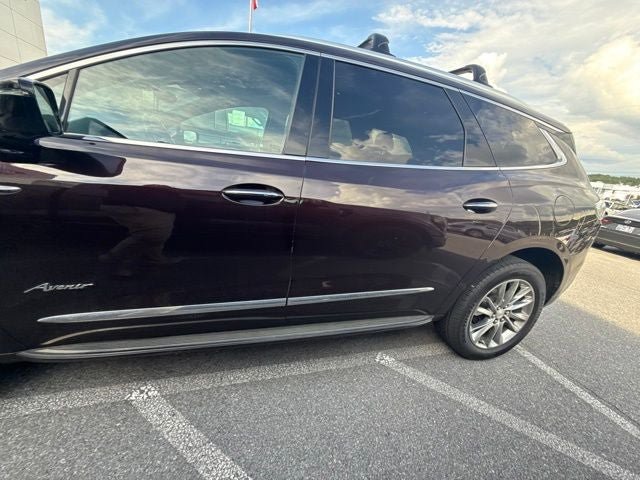 Used 2022 Buick Enclave Avenir w/ Avenir Technology Package AWD/4WD image 16