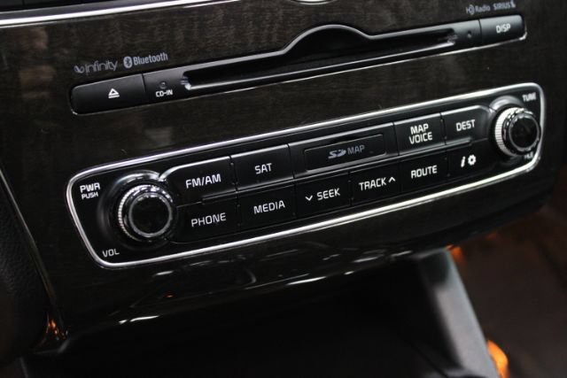 Used 2014 Kia Cadenza Premium w/ Luxury Package FWD image 20