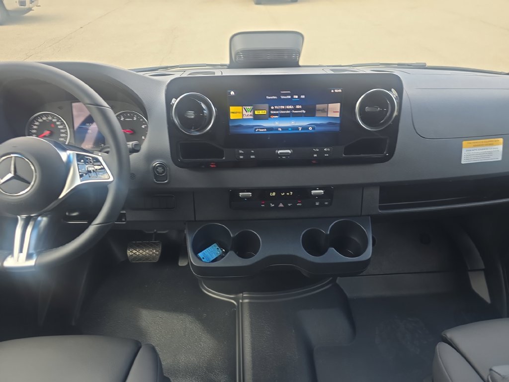 New 2026 Mercedes-Benz Sprinter 2500 image 17