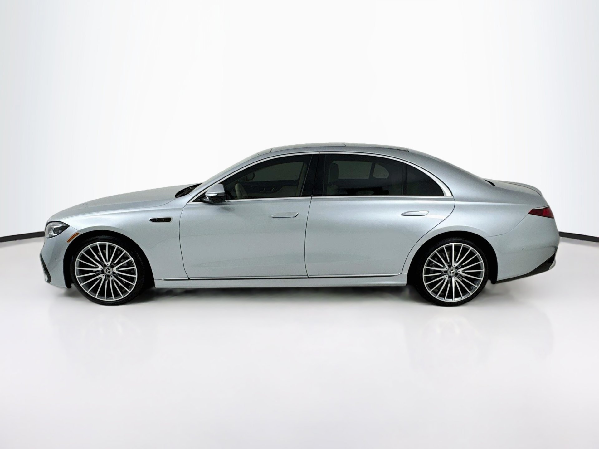 New 2027 Mercedes-Benz S 580 4MATIC Sedan image 5