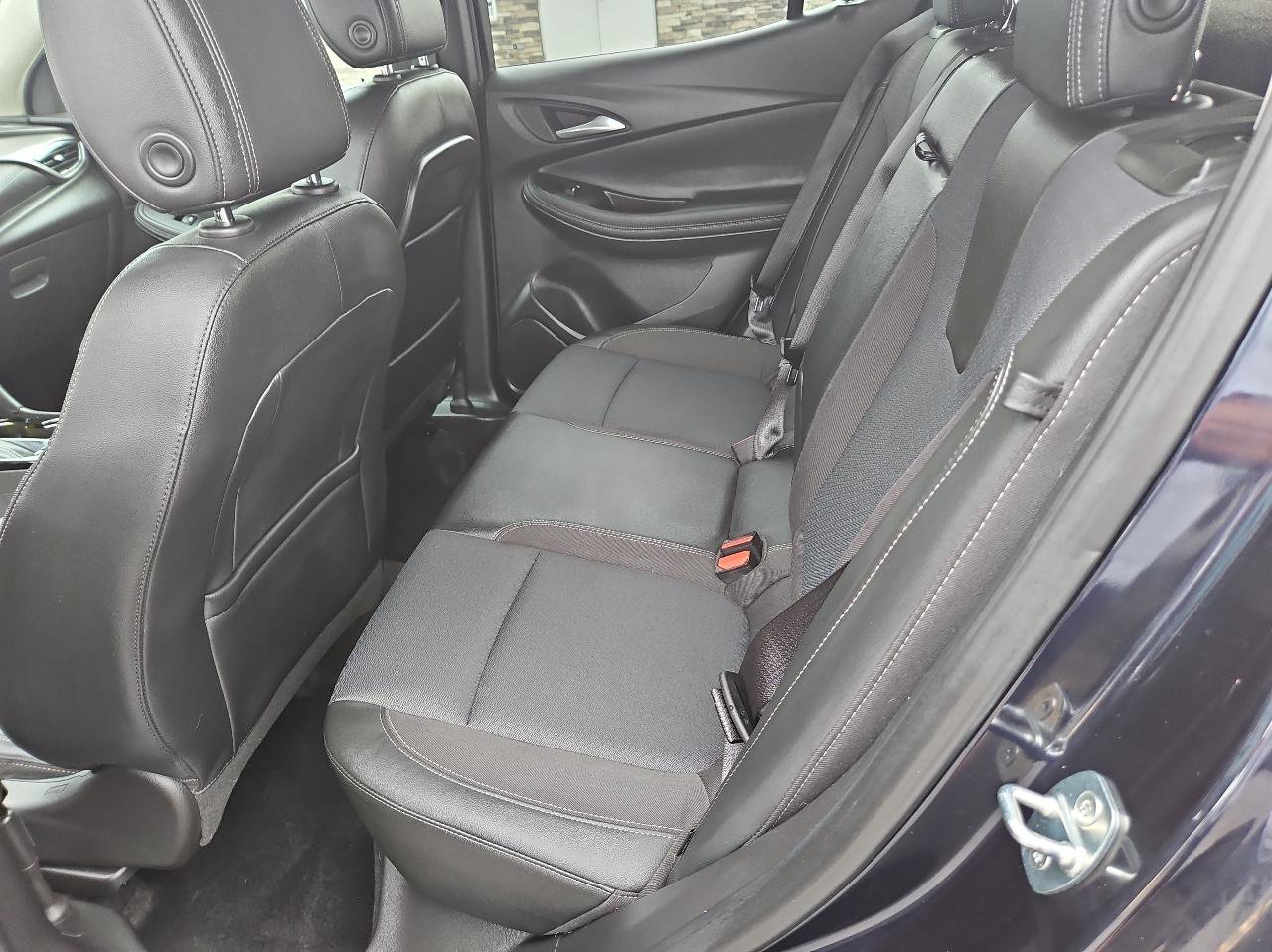 Used 2021 Buick Encore GX Select AWD/4WD image 20