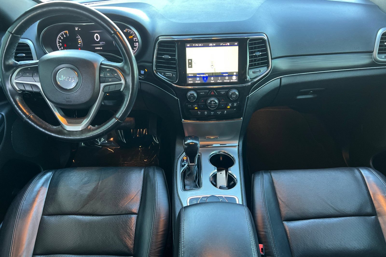 Used 2021 Jeep Grand Cherokee Limited w/ Luxury Group II AWD/4WD image 14