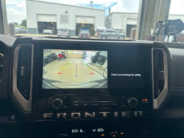 Used 2025 Nissan Frontier SV w/ SV Convenience Package RWD image 20