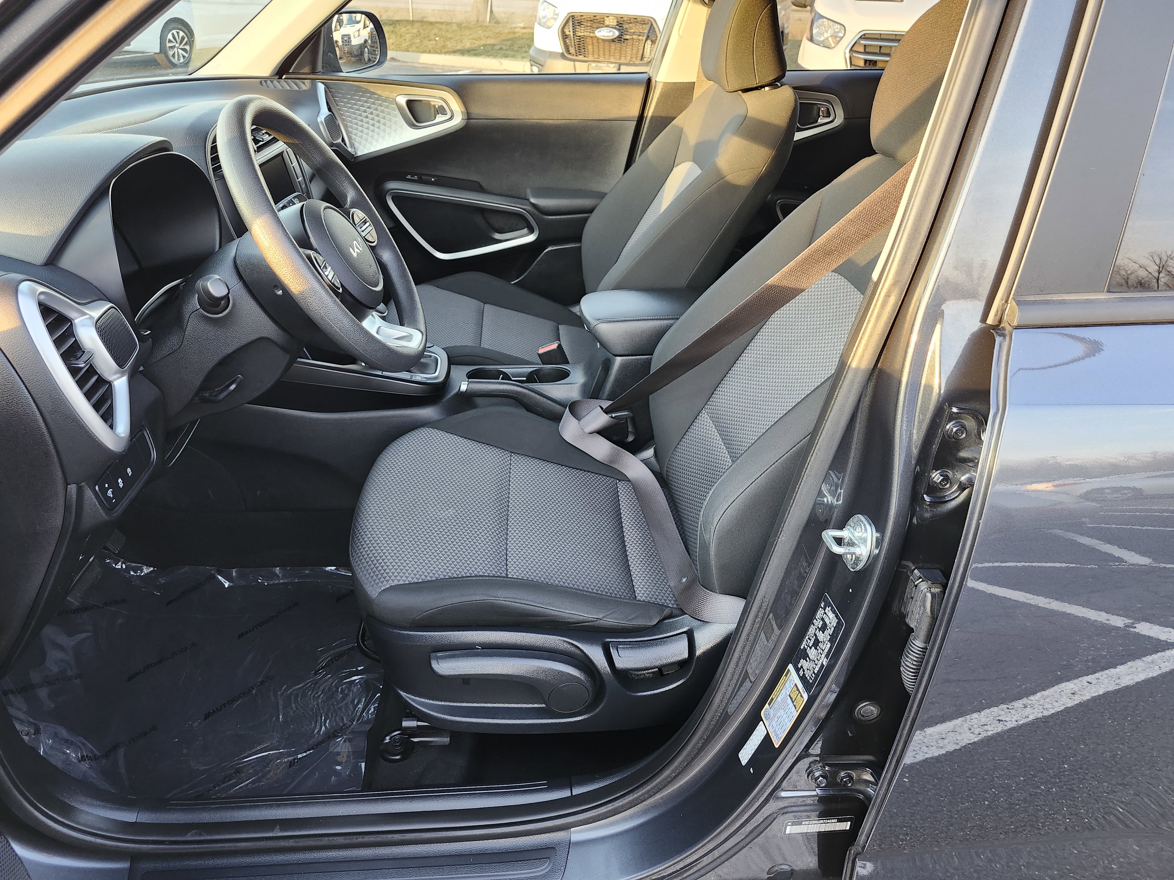 Used 2024 Kia Soul LX w/ Option Group 015 image 22