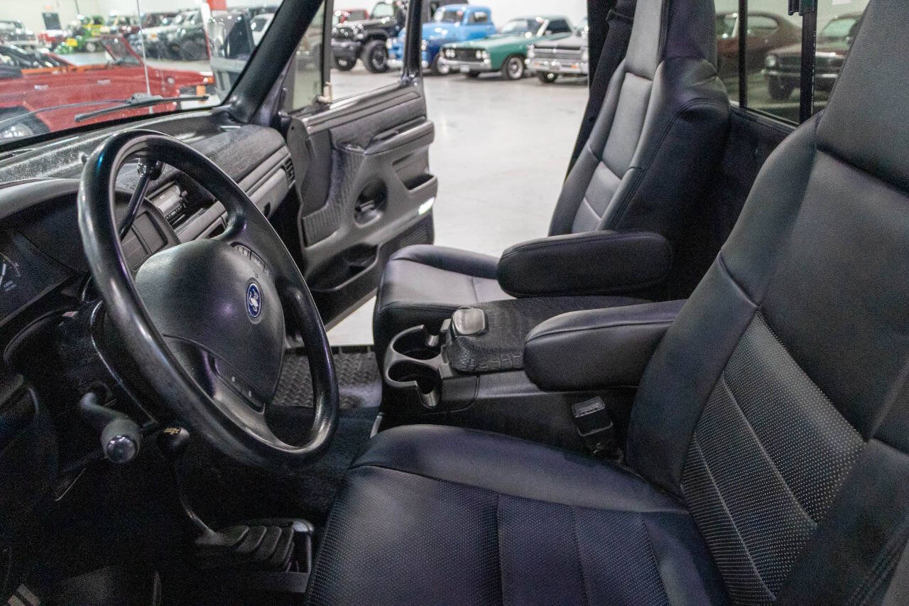 Used 1997 Ford F250 4x4 Regular Cab Heavy Duty image 39