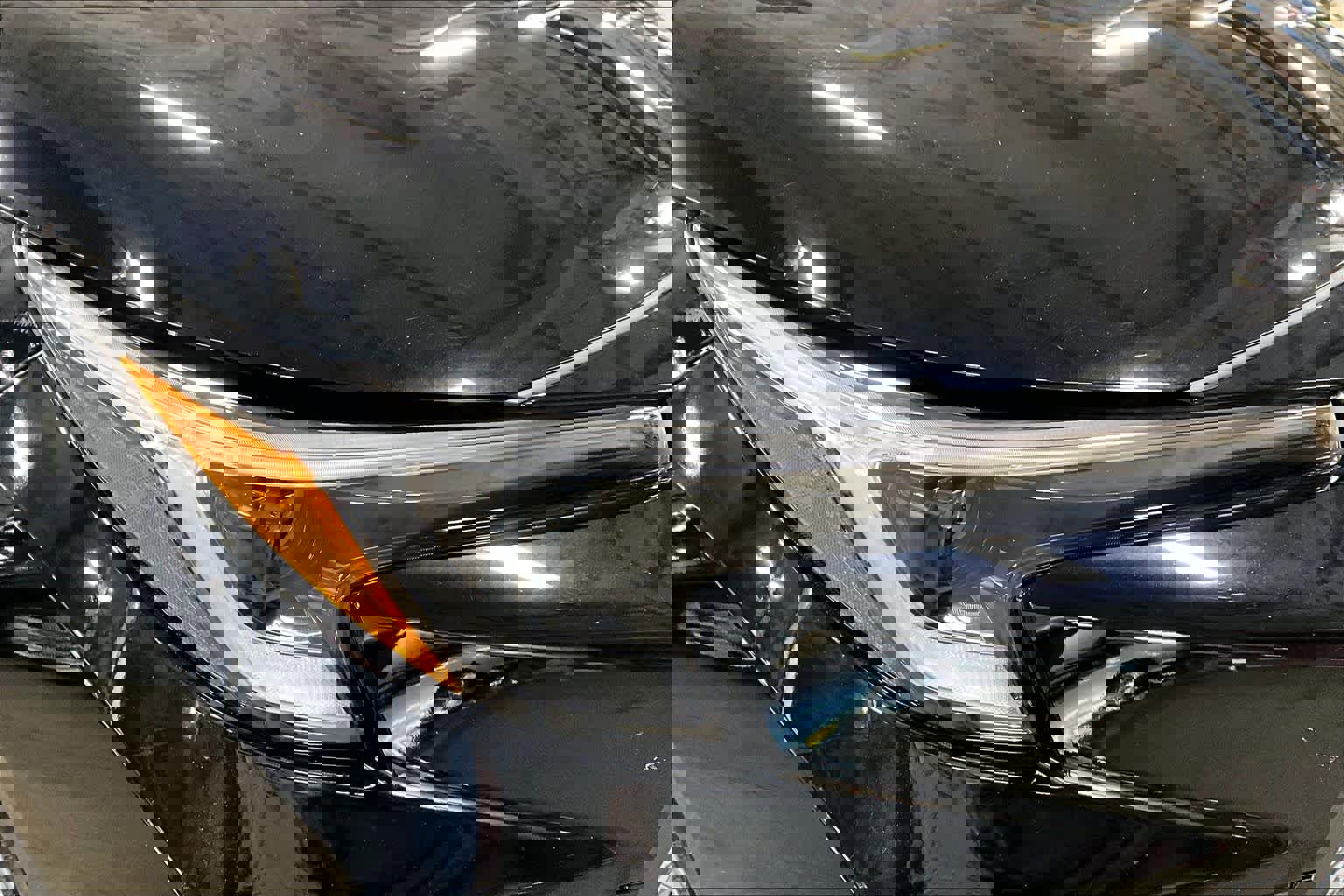 Certified 2025 Toyota Corolla SE image 25