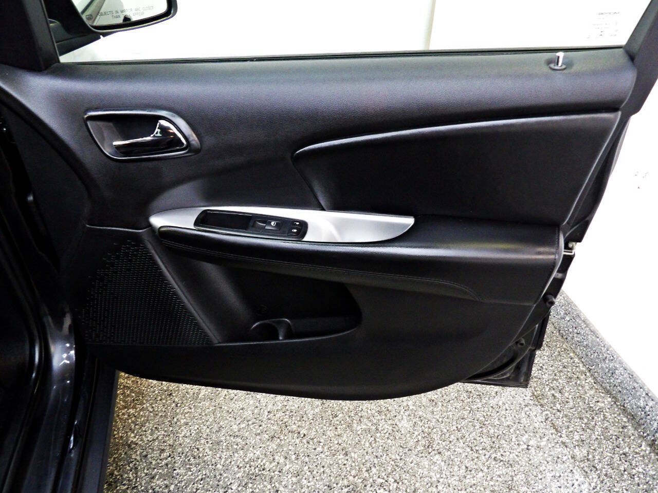 Used 2020 Dodge Journey SE w/ SE Popular Equipment Group FWD image 12