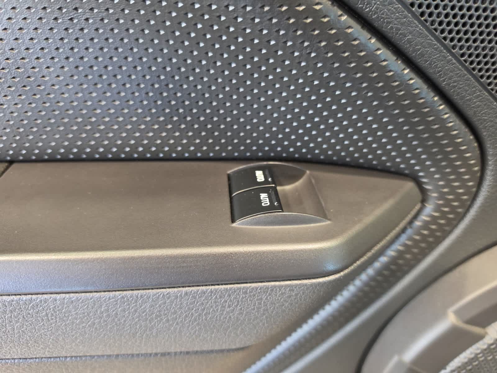 Used 2008 Ford Mustang GT RWD image 17