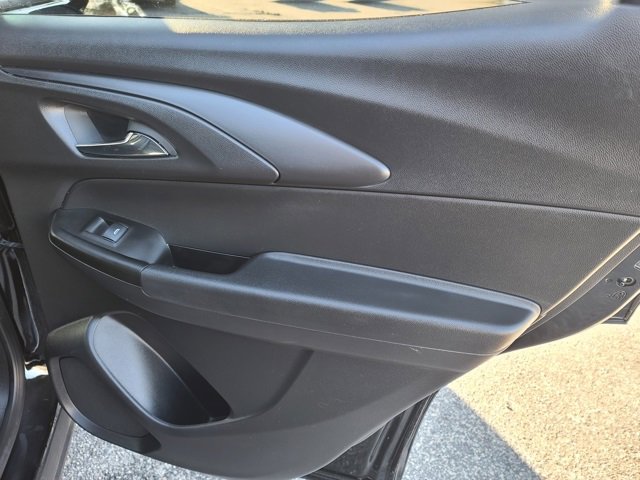 Used 2023 Chevrolet TrailBlazer RS w/ Convenience Package image 24