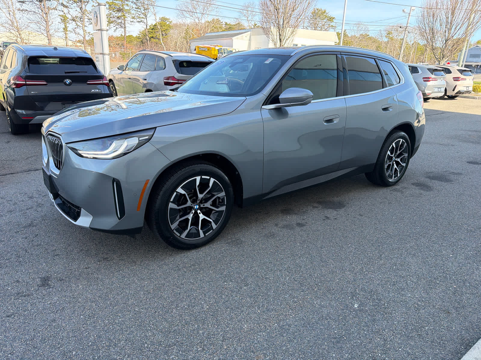 Used 2025 BMW X3 xDrive30i w/ Convenience Package image 4