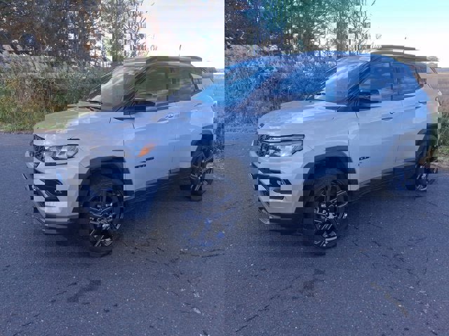 New 2026 Jeep Compass Limited image 3