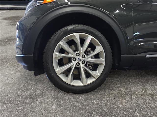 Certified 2023 Ford Explorer Platinum image 14