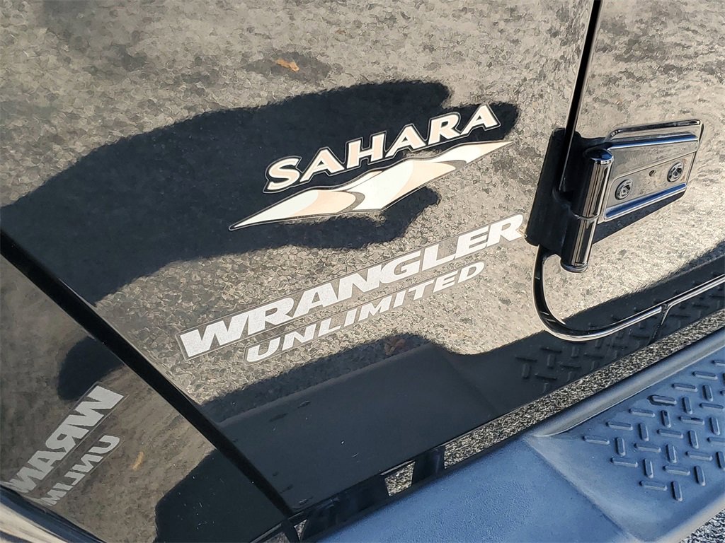 Used 2015 Jeep Wrangler Unlimited Sahara image 10