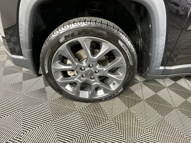Used 2021 Jeep Compass Latitude w/ Sun and Sound Group AWD/4WD image 32