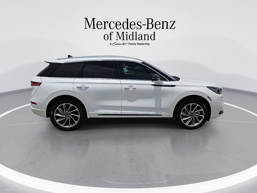 Used 2022 Lincoln Corsair Grand Touring AWD/4WD image 9