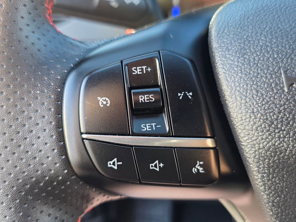 Used 2025 Ford Escape ST-Line image 21