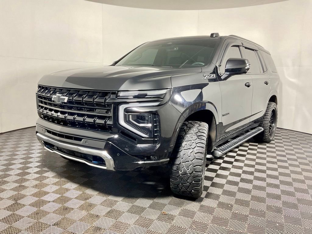 Used 2025 Chevrolet Tahoe Z71 w/ Comfort Package image 9