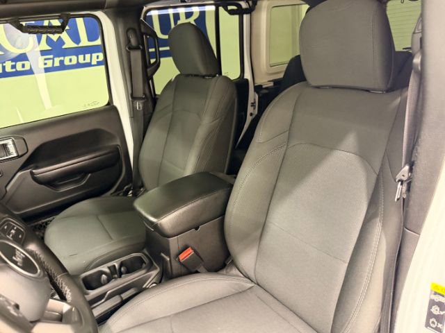 Used 2021 Jeep Wrangler Unlimited Sport image 31