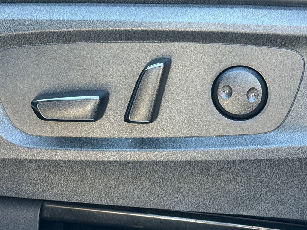 Used 2023 Nissan Pathfinder SL image 31