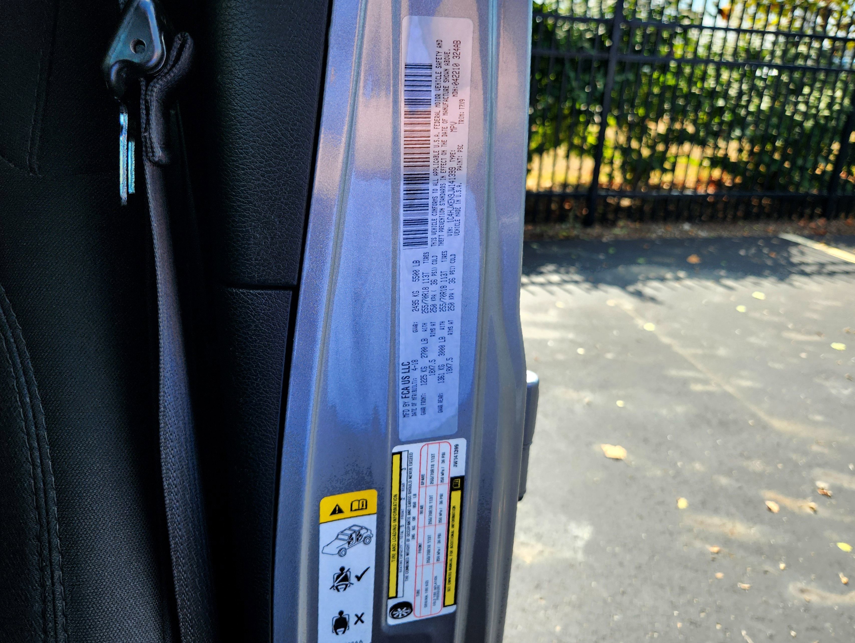 Used 2018 Jeep Wrangler Unlimited Sahara image 31