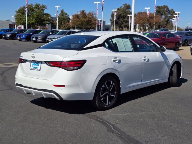 Used 2025 Nissan Sentra SV w/ All-Weather Package FWD image 4