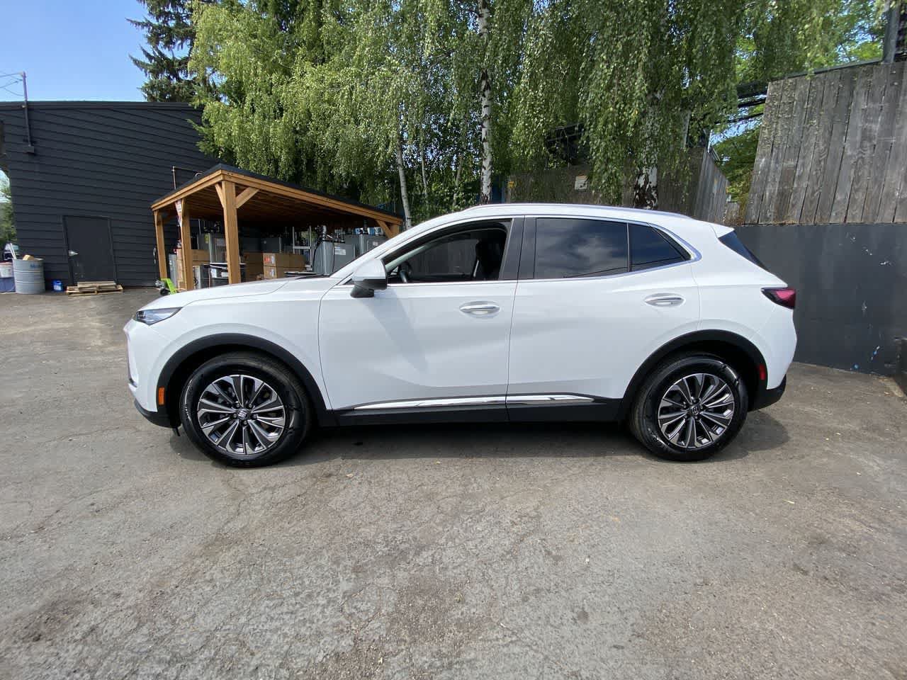 Used 2024 Buick Envision Preferred AWD/4WD image 3
