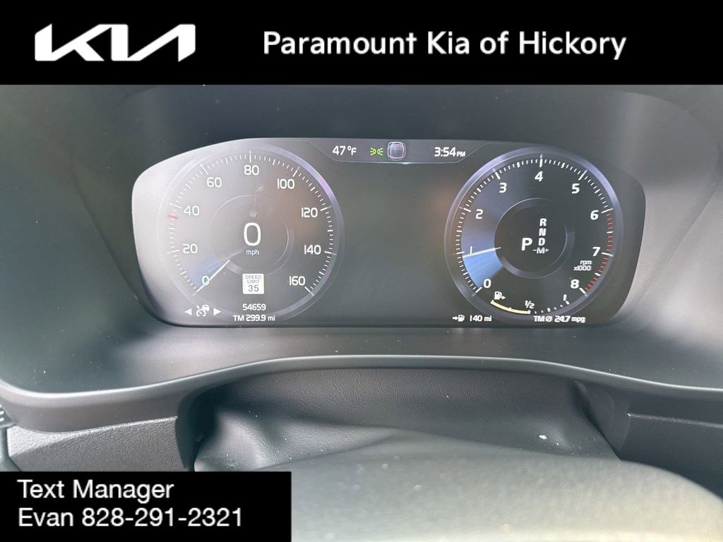 Used 2021 Volvo XC40 T5 R-Design w/ Advanced Package image 32