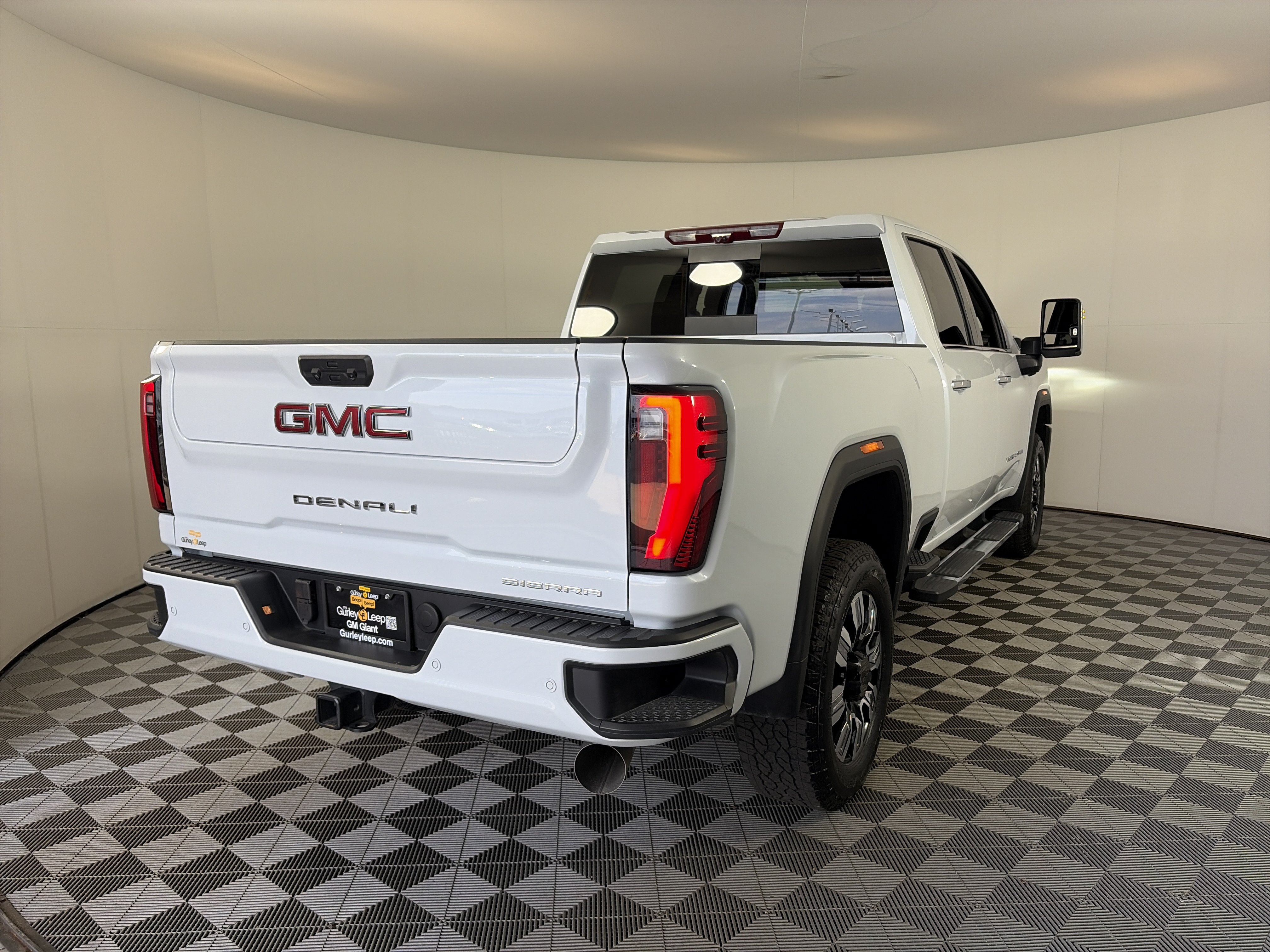 Certified 2026 GMC Sierra 2500 Denali w/ Technology Package AWD/4WD image 10