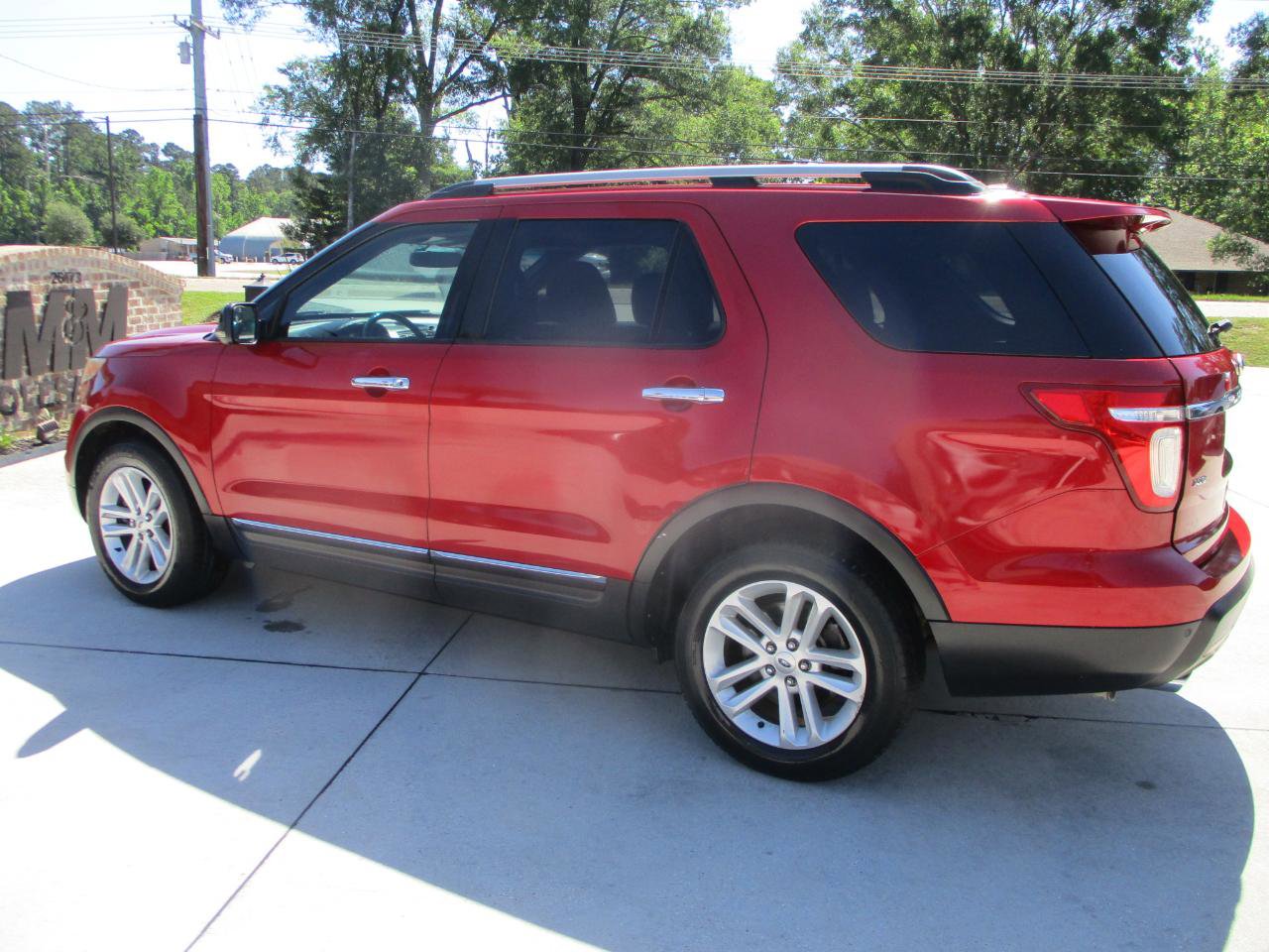 Used 2012 Ford Explorer XLT FWD image 23