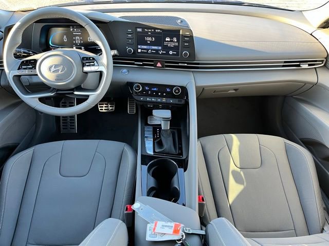 New 2026 Hyundai Elantra SEL Sport Premium FWD image 9