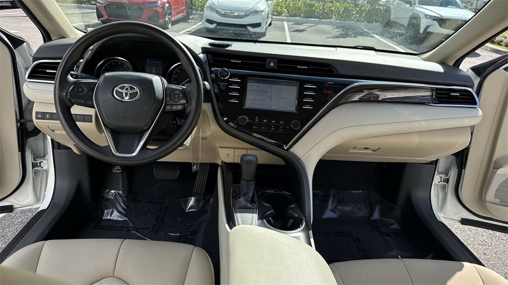 Used 2018 Toyota Camry LE image 37