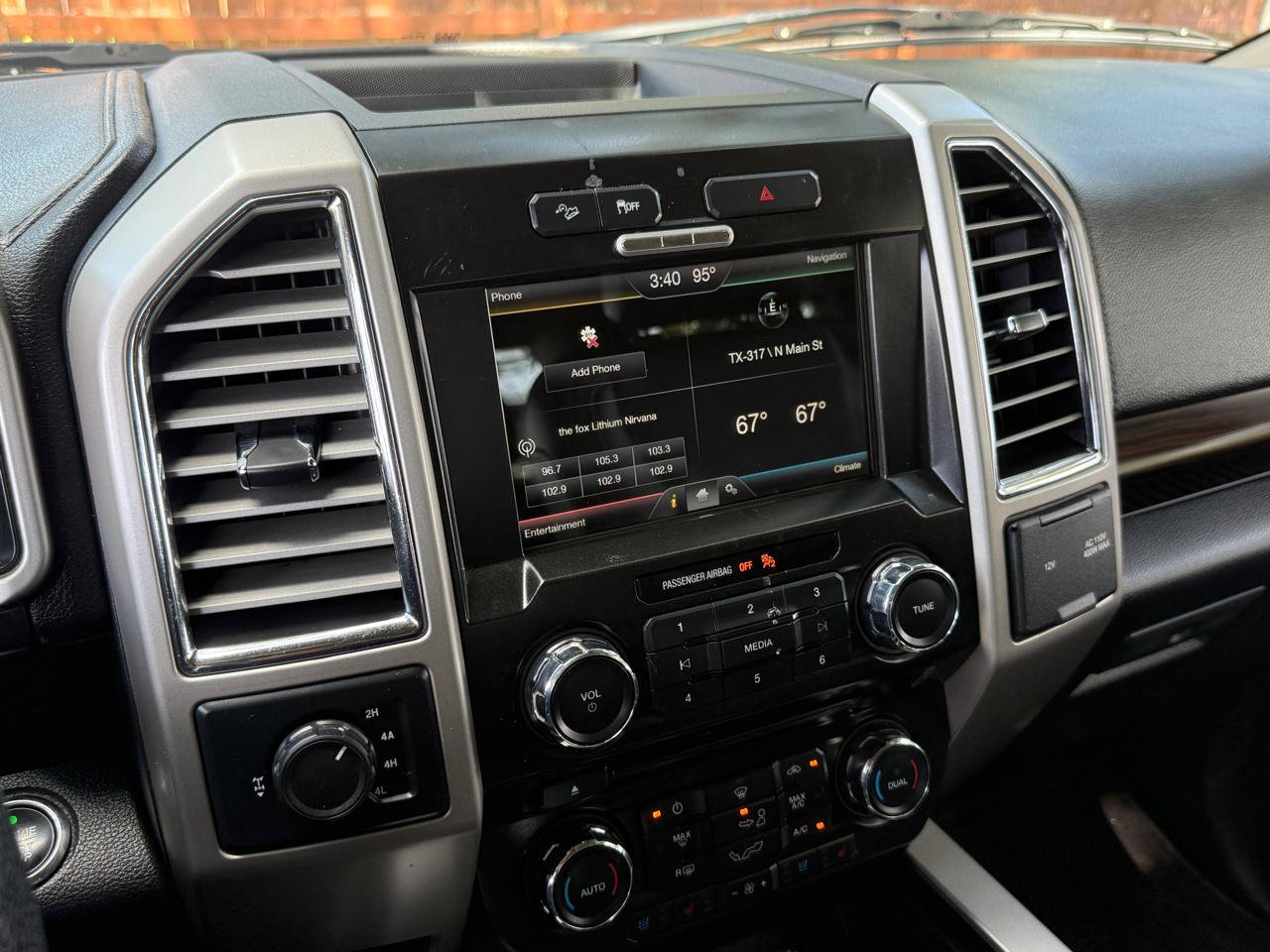 Used 2015 Ford F150 Lariat AWD/4WD image 24
