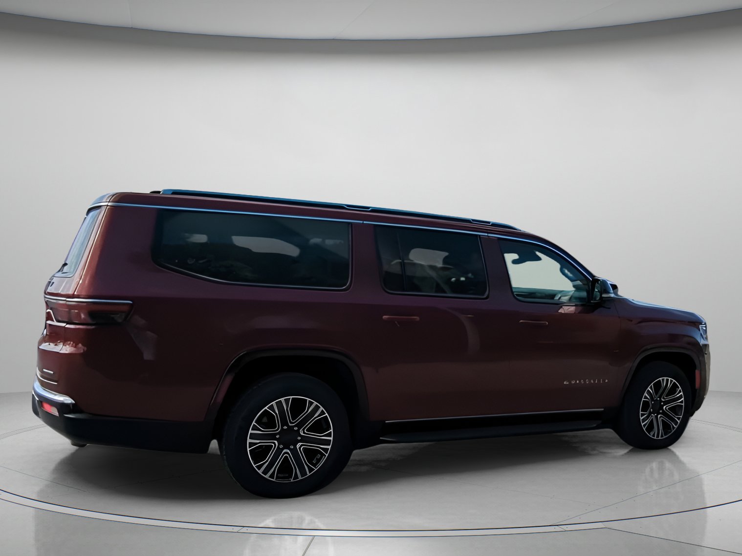 Used 2024 Jeep Wagoneer L Series II w/ Flexible Seating Group AWD/4WD image 30