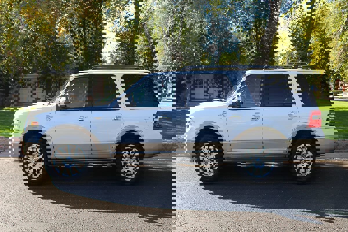 Used 2012 Ford Expedition King Ranch image 2