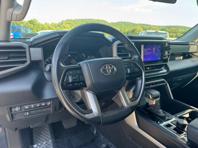 Used 2022 Toyota Tundra SR5 w/ SR5 Convenience Package AWD/4WD image 26