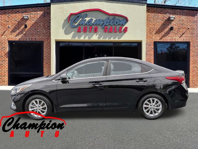 Used 2022 Hyundai Accent SEL FWD image 8