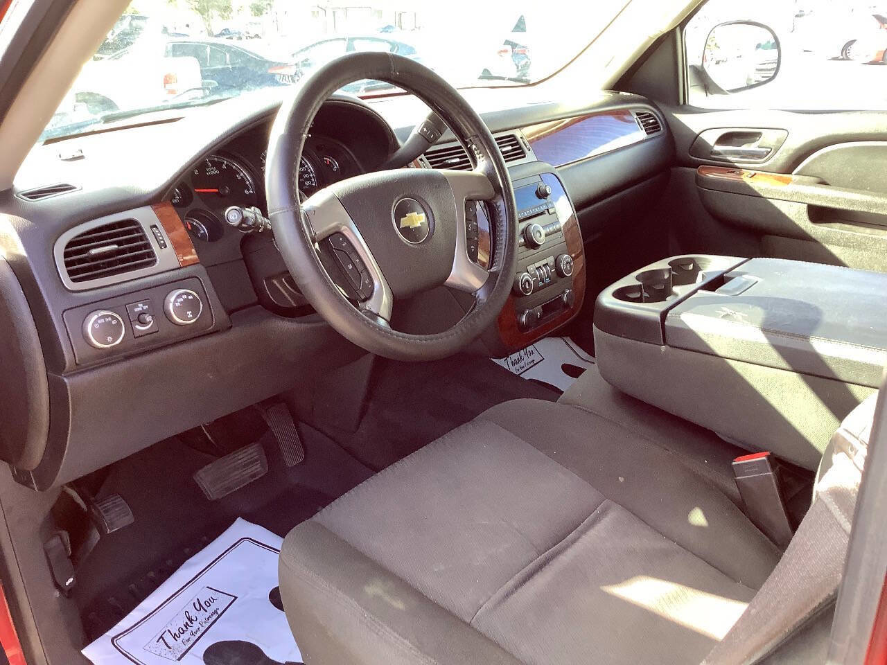 Used 2013 Chevrolet Suburban LS image 26