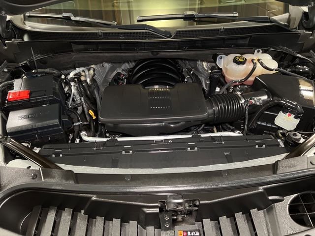 Used 2023 GMC Yukon XL SLT w/ SLT Luxury Package image 22