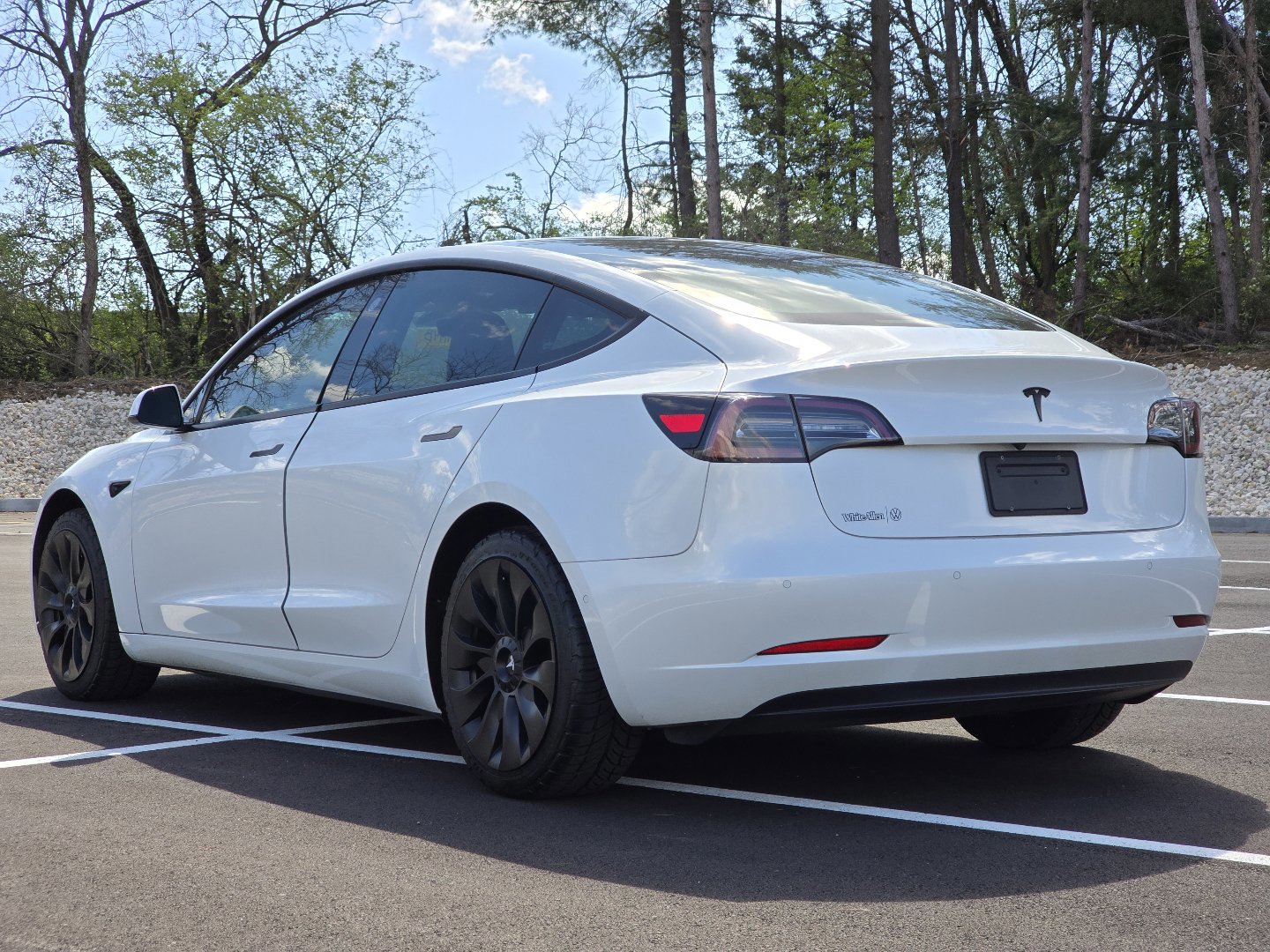 Used 2021 Tesla Model 3 Standard Range Plus image 17