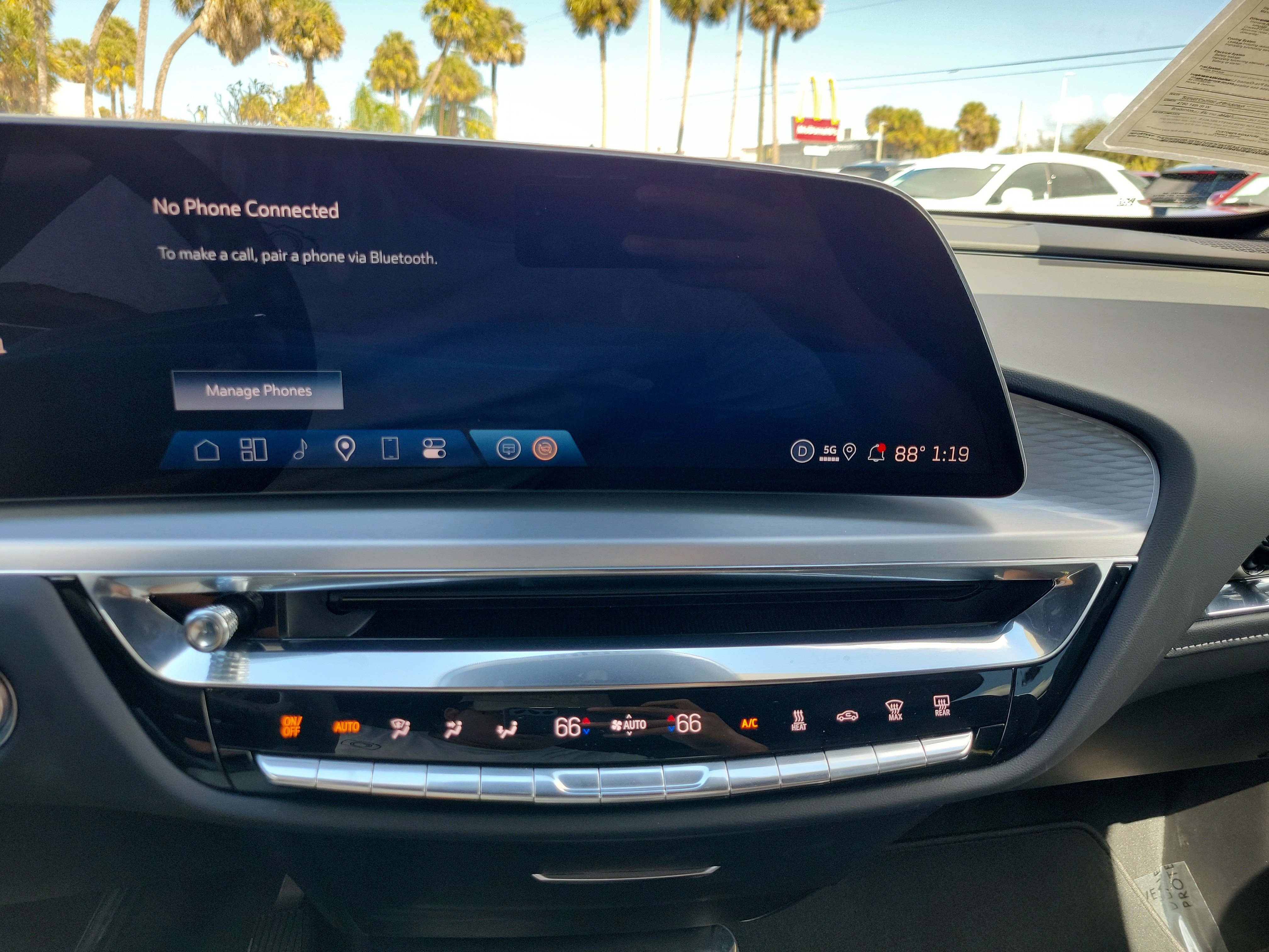 Certified 2025 Cadillac Lyriq Luxury image 26