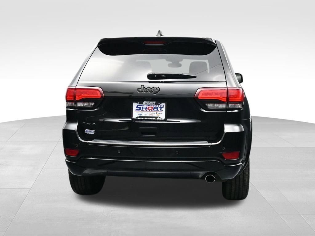 Used 2018 Jeep Grand Cherokee Altitude AWD/4WD image 4