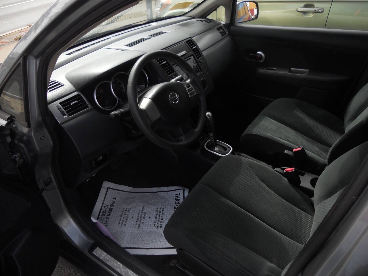 Used 2011 Nissan Versa 1.8 S w/ Plus Pkg FWD image 5