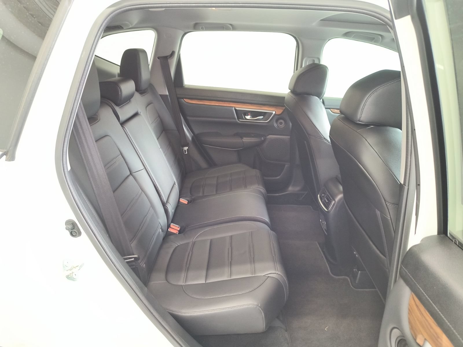 Used 2020 Honda CR-V Touring image 25