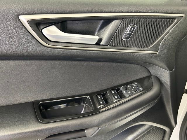 Used 2016 Ford Edge SEL AWD/4WD image 18