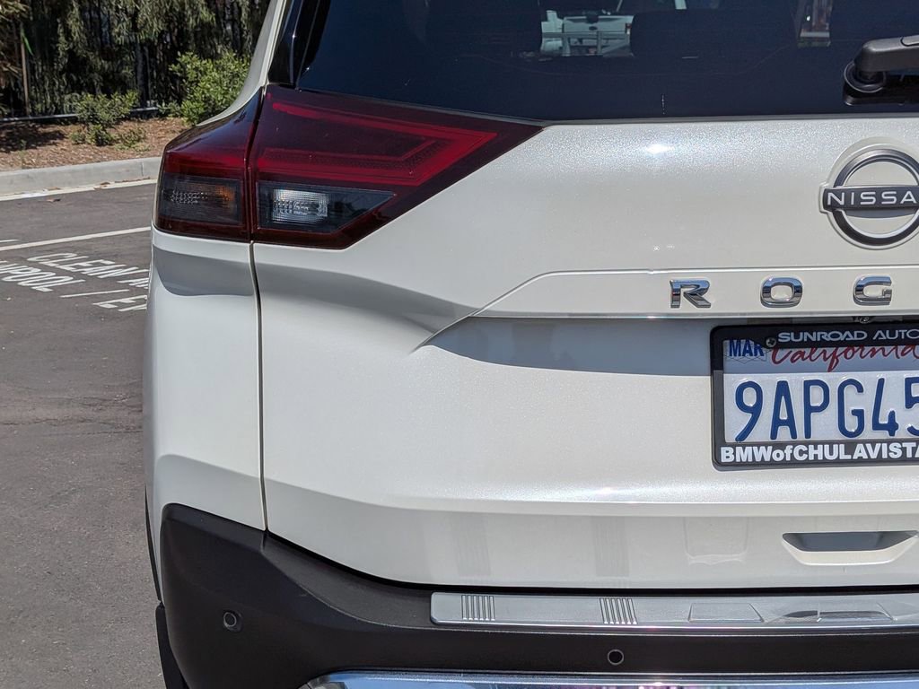 Used 2022 Nissan Rogue Platinum w/ Head-Up Display Package image 23