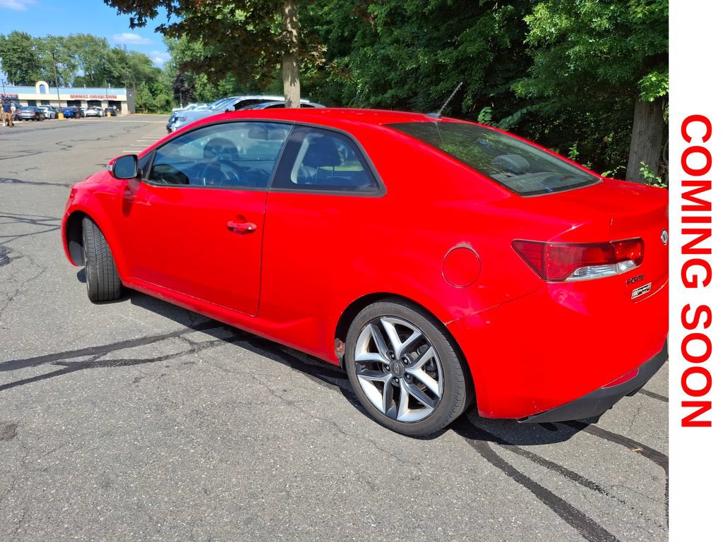 Used 2010 Kia Forte Koup SX w/ Leather Pkg FWD image 8