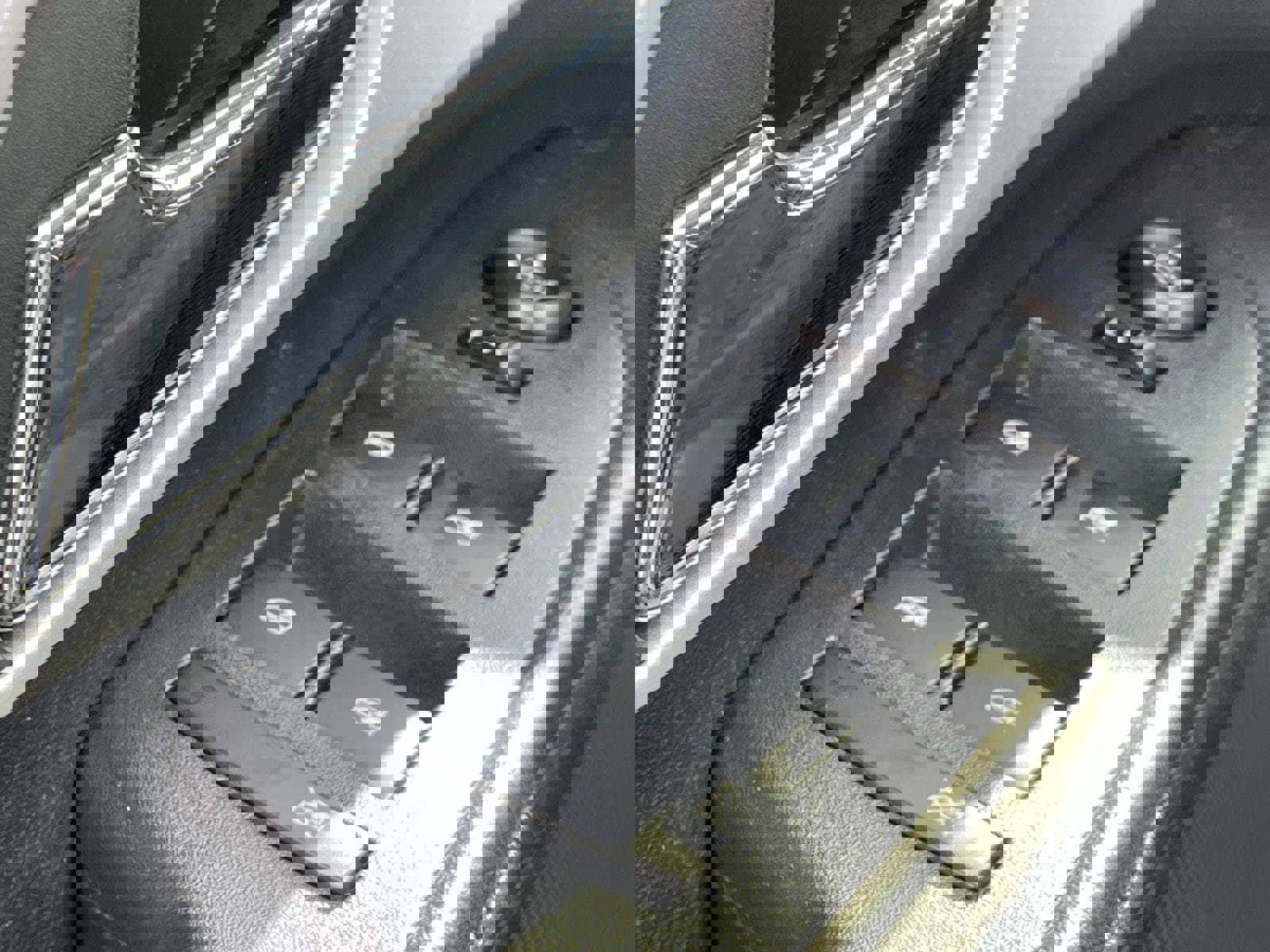 Used 2016 Chevrolet Equinox LT w/ Convenience Package image 16